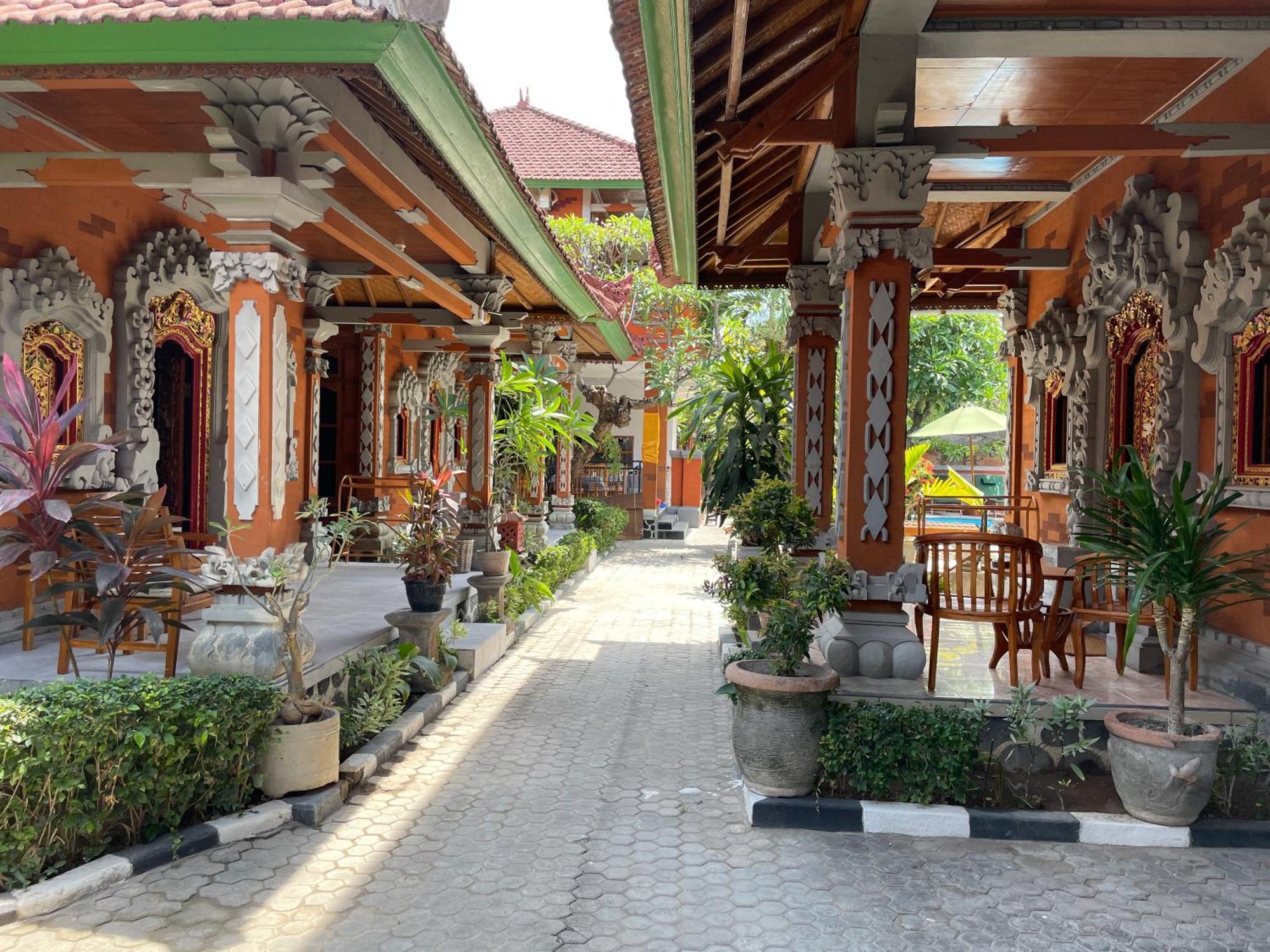 Kubu Elsa Bali Hotel Lovina Eksteriør billede