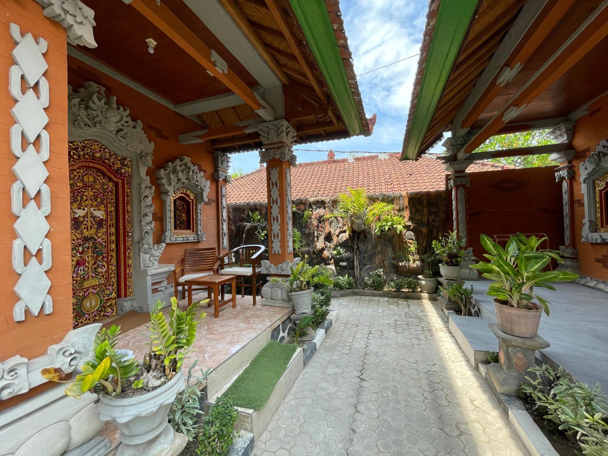 Kubu Elsa Bali Hotel Lovina Eksteriør billede