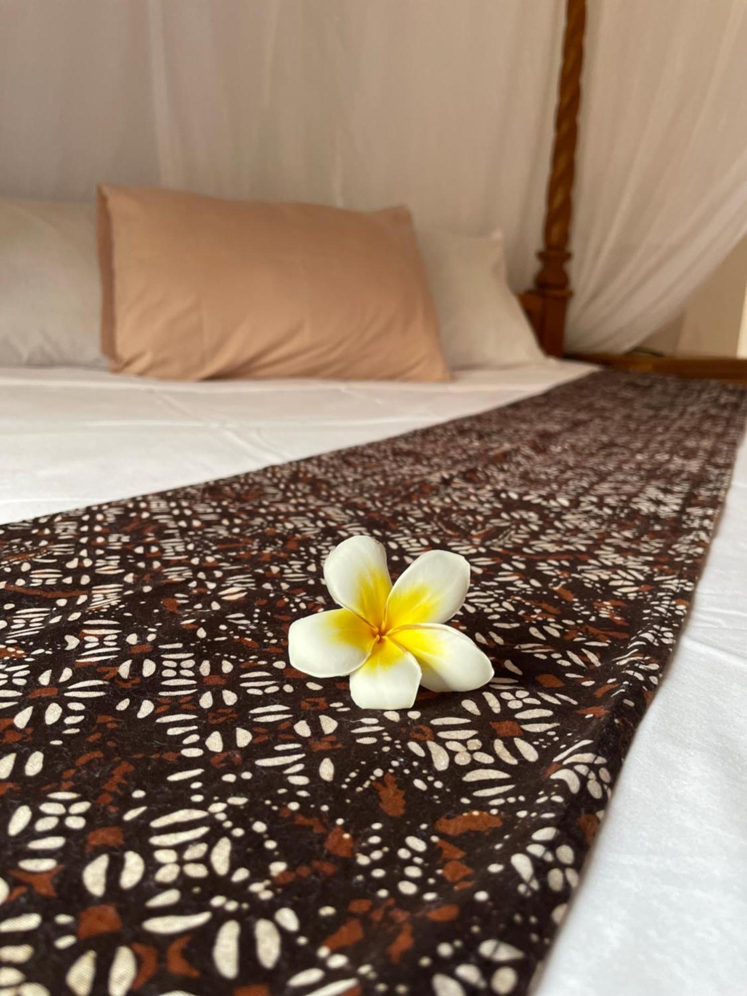 Kubu Elsa Bali Hotel Lovina Eksteriør billede