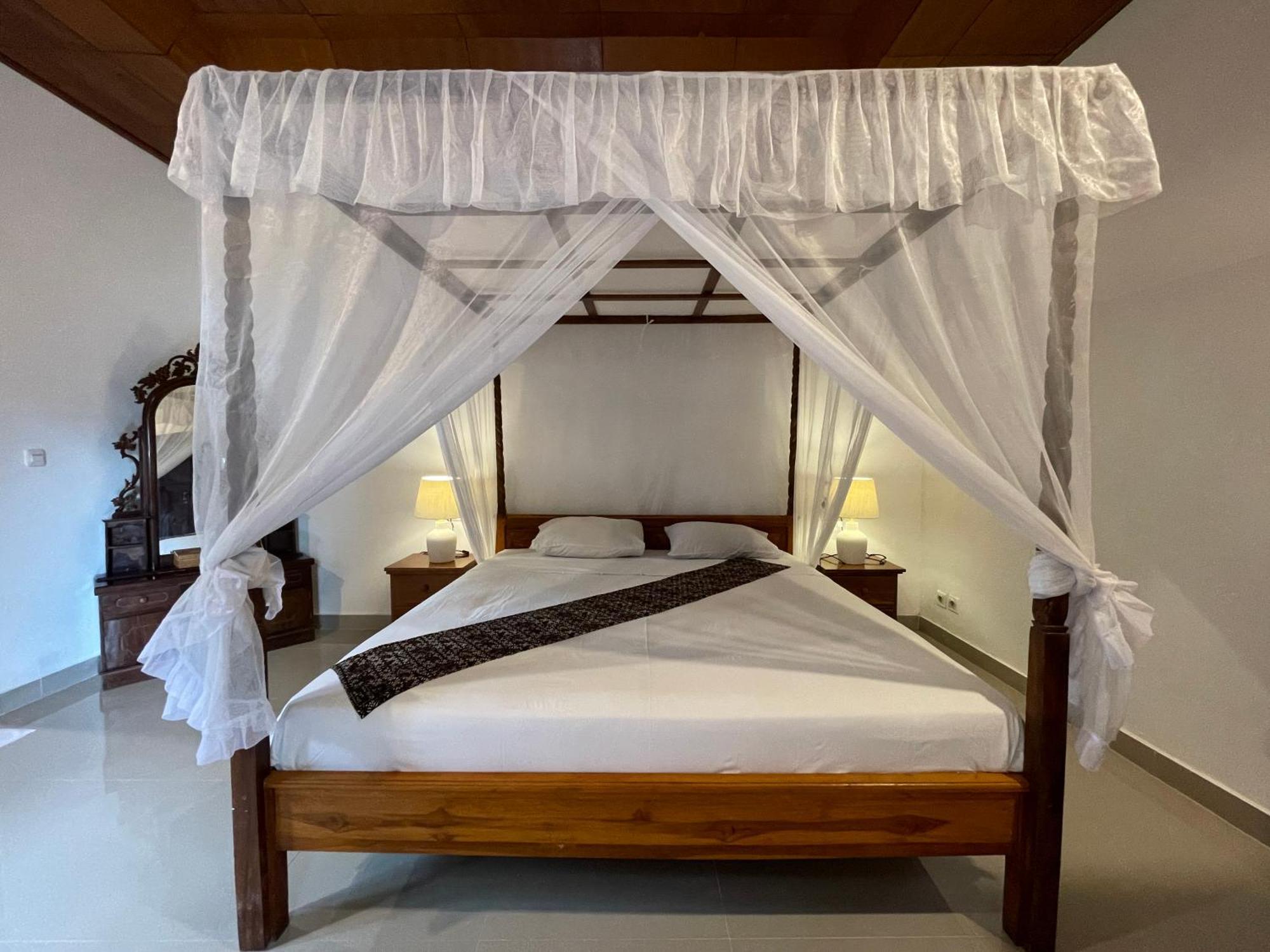 Kubu Elsa Bali Hotel Lovina Værelse billede