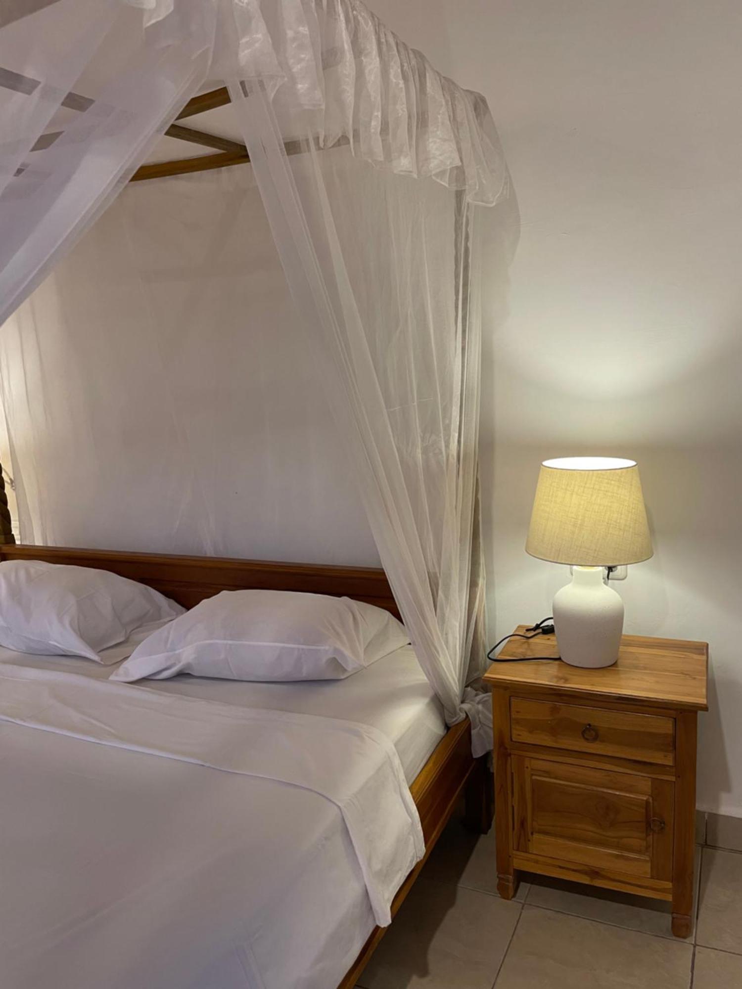 Kubu Elsa Bali Hotel Lovina Værelse billede
