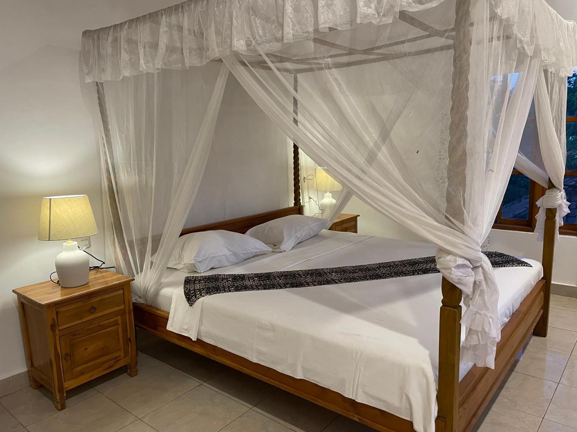 Kubu Elsa Bali Hotel Lovina Værelse billede