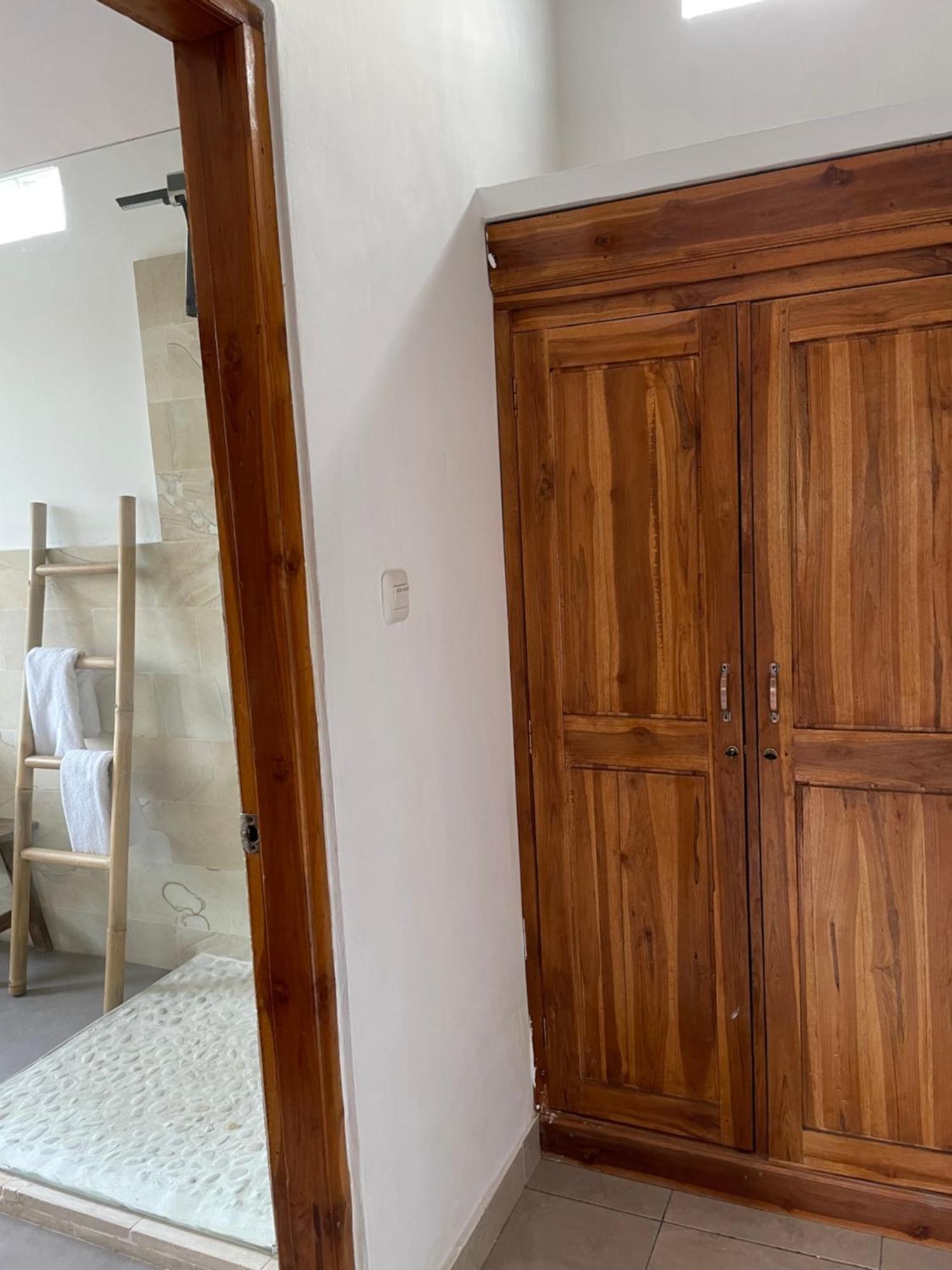 Kubu Elsa Bali Hotel Lovina Værelse billede